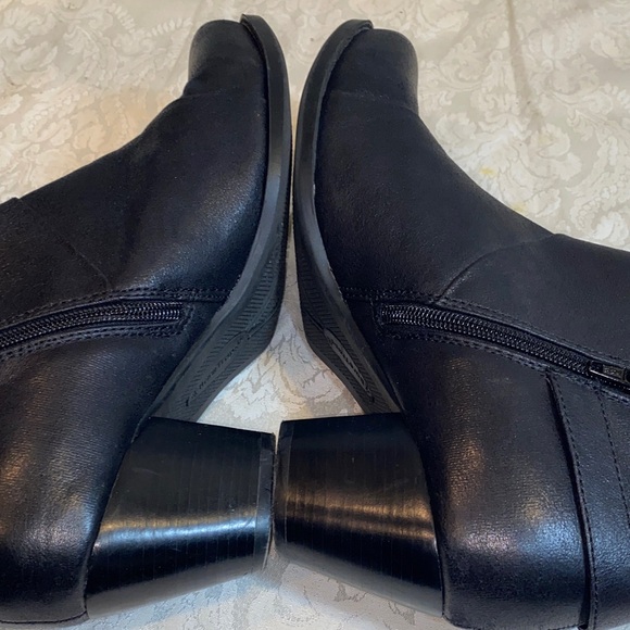 Bare Traps Rowan Elegant Black Ankle Boots Bootie Size 11 M - Picture 7 of 7